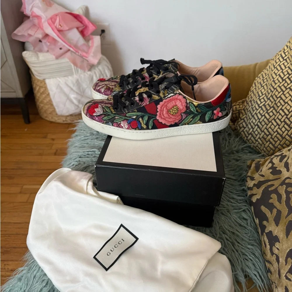 Gucci Black and White Shoe Box - Picture 4 of 6